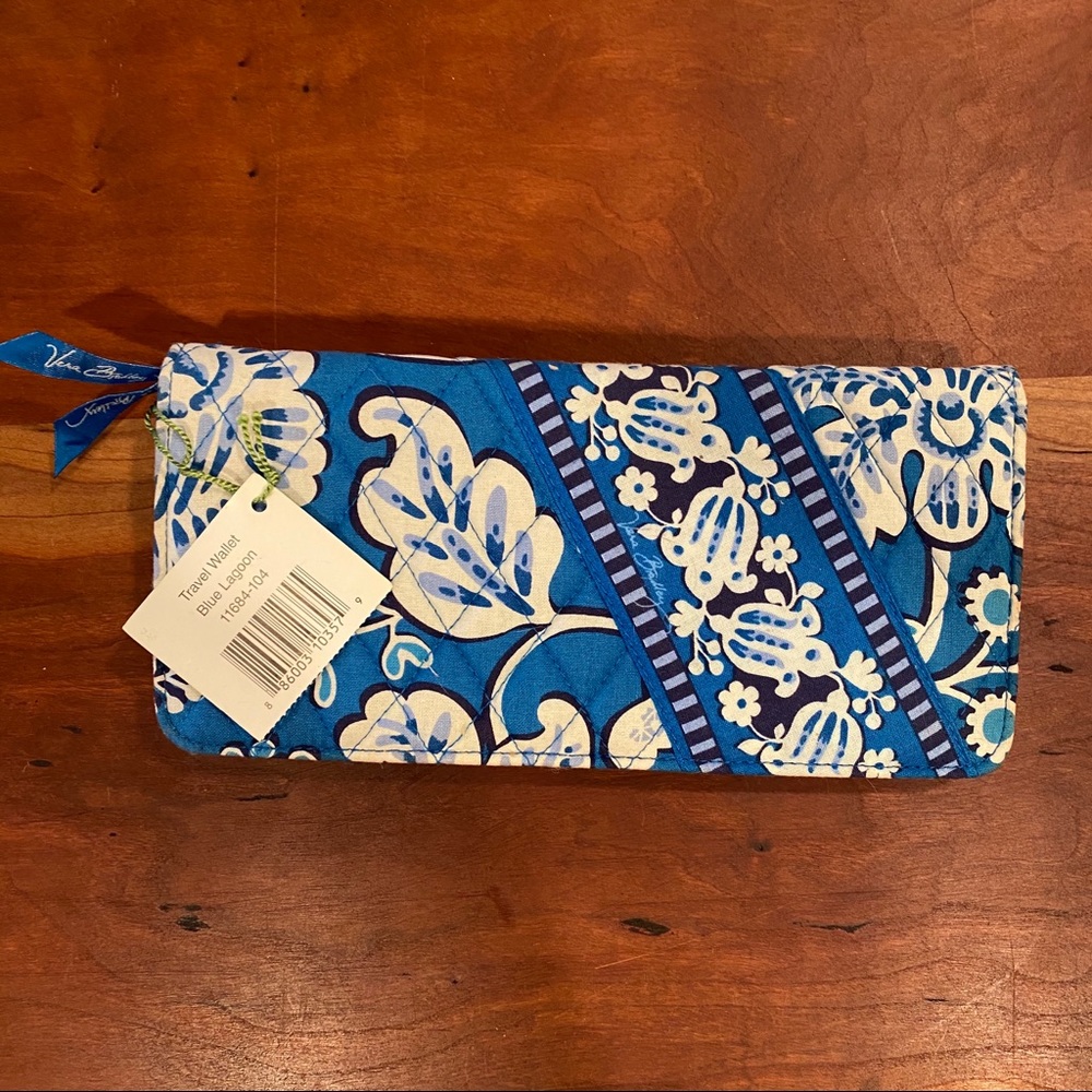 Vera Bradley Blue Lagoon Travel Wallet NEW W/ TAG